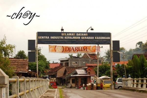 Kasongan Sentra Industri  Gerabah Yogyakarta