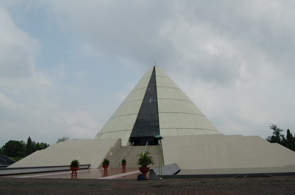 monjali Monumen Jogja Kembali